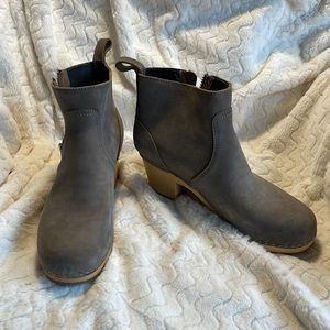Swedish Hasbeens Clog Boots - Grey Suede Nubuck